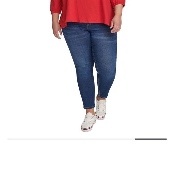 Tommy Hilfiger off the shoulder plus top size 2X red NWT in packaging - Picture 4 of 7